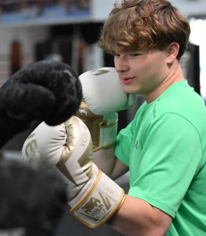 Kickbokstraining voor kinderen met trapoefeningen bij BOKS Leiden